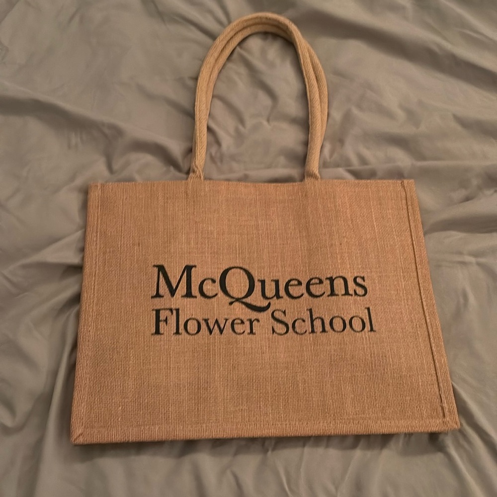 McQueens Flower School tote bag
